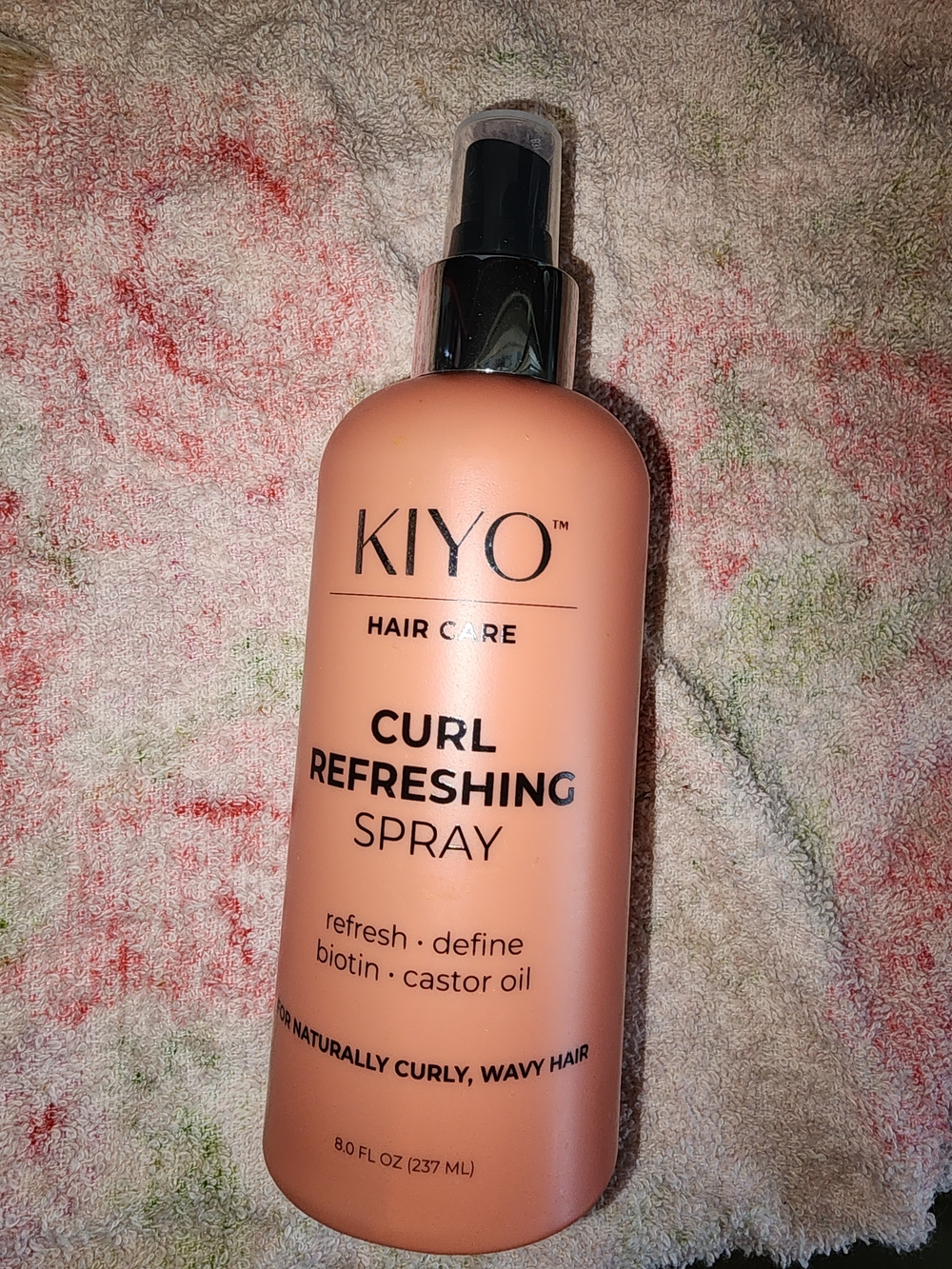 Kiyonna Peach Curl Refreshing Spray